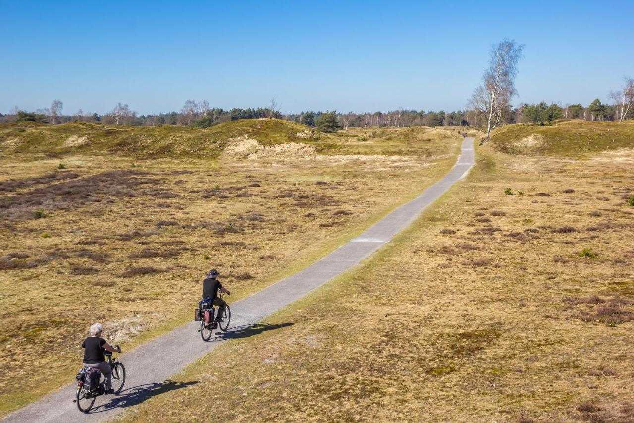 4P Chalet Tolve Met 4 Fietsen Vlakbij Natuurgebieden Drents Friese Wold, Fochteloerveen En Gevangenisdorp Veenhuizen Oosterwolde  Exterior foto